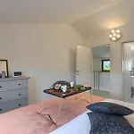 Lora Holiday home Potpican