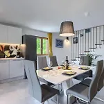 Holiday home Lora Potpican
