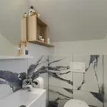 Holiday home Lora *