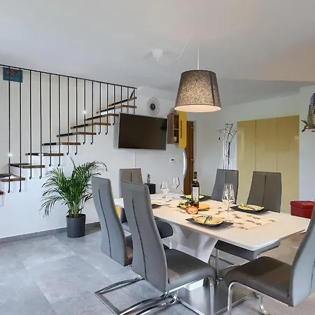 Casa de Férias Lora *