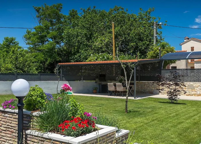 Lora Vakantiehuis Potpićan